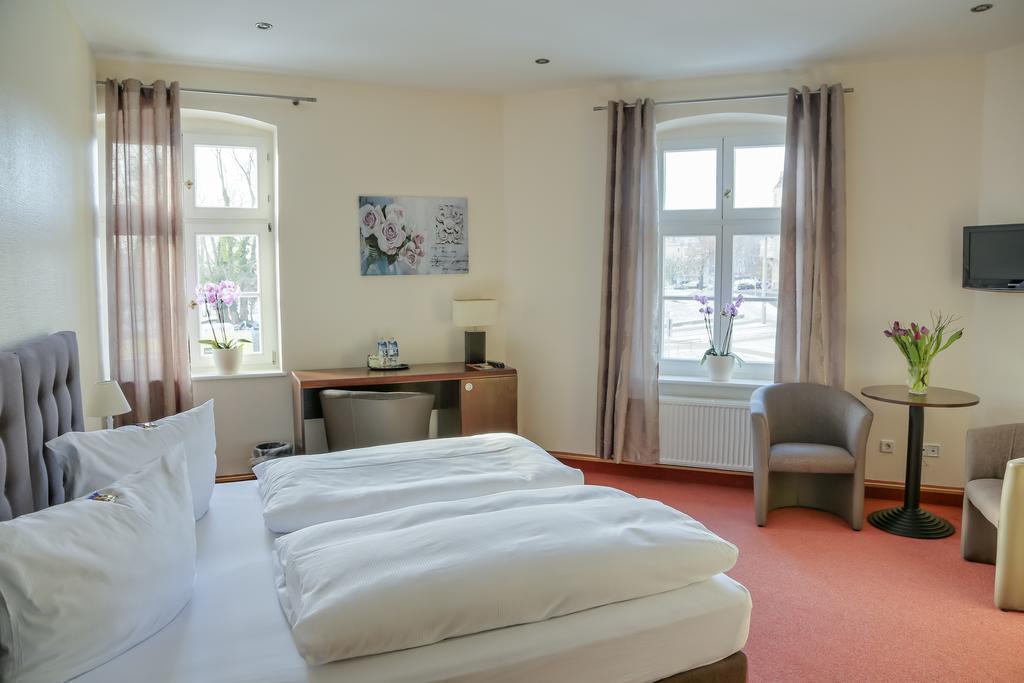 3 Sterne Hotel Frankfurt-Oder Zur Alten Oder Frankfurt nad Odrou Pokoj fotografie